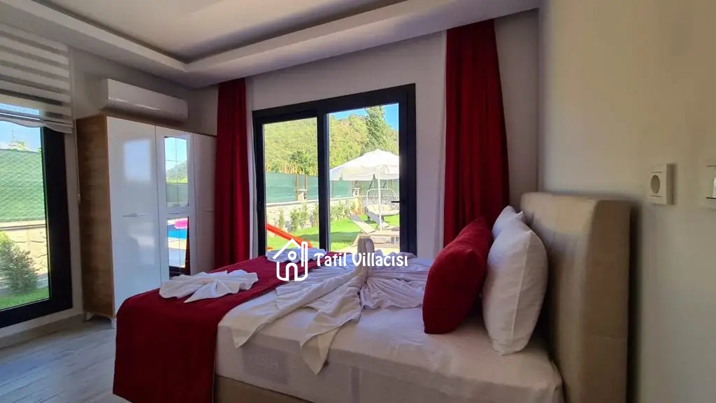 Villa Life 1