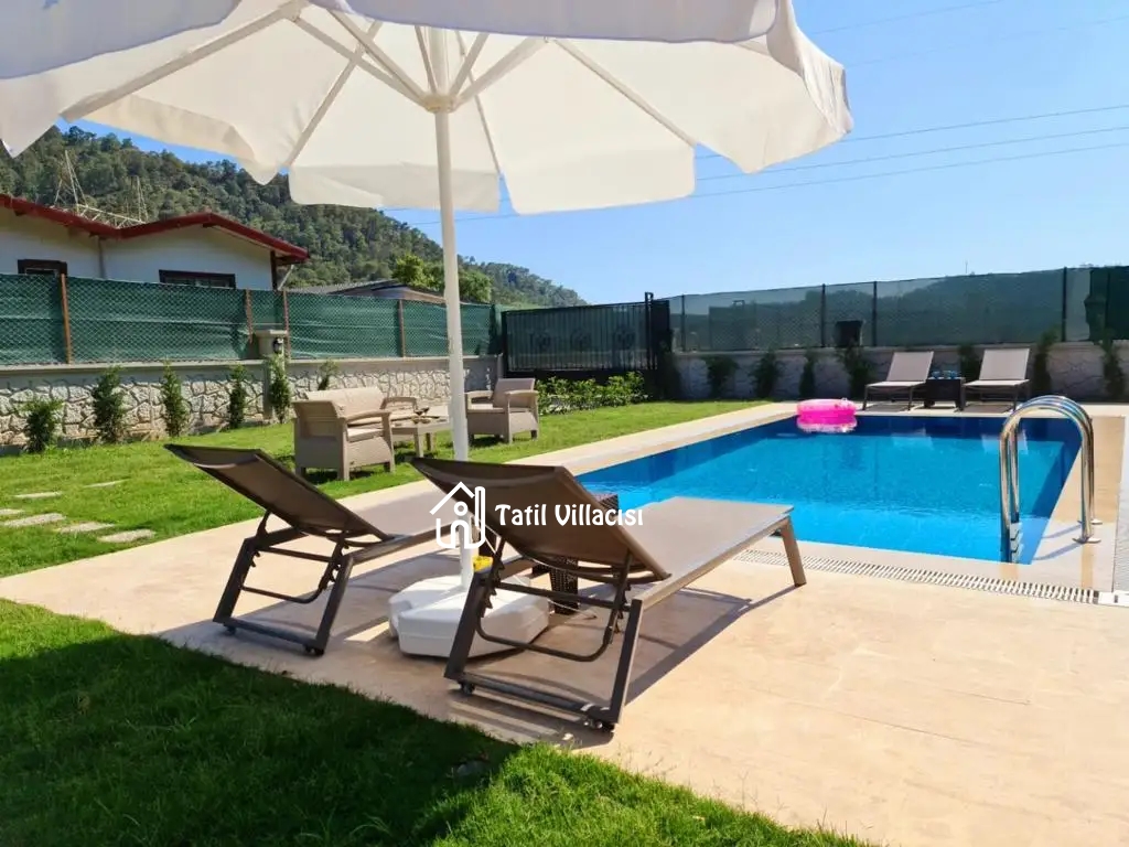 Villa Life 1