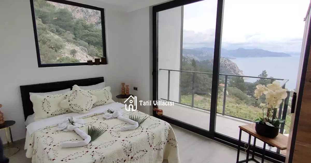 Villa Grey 2