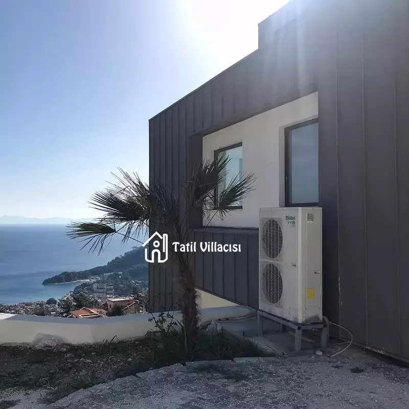 Villa Grey 3
