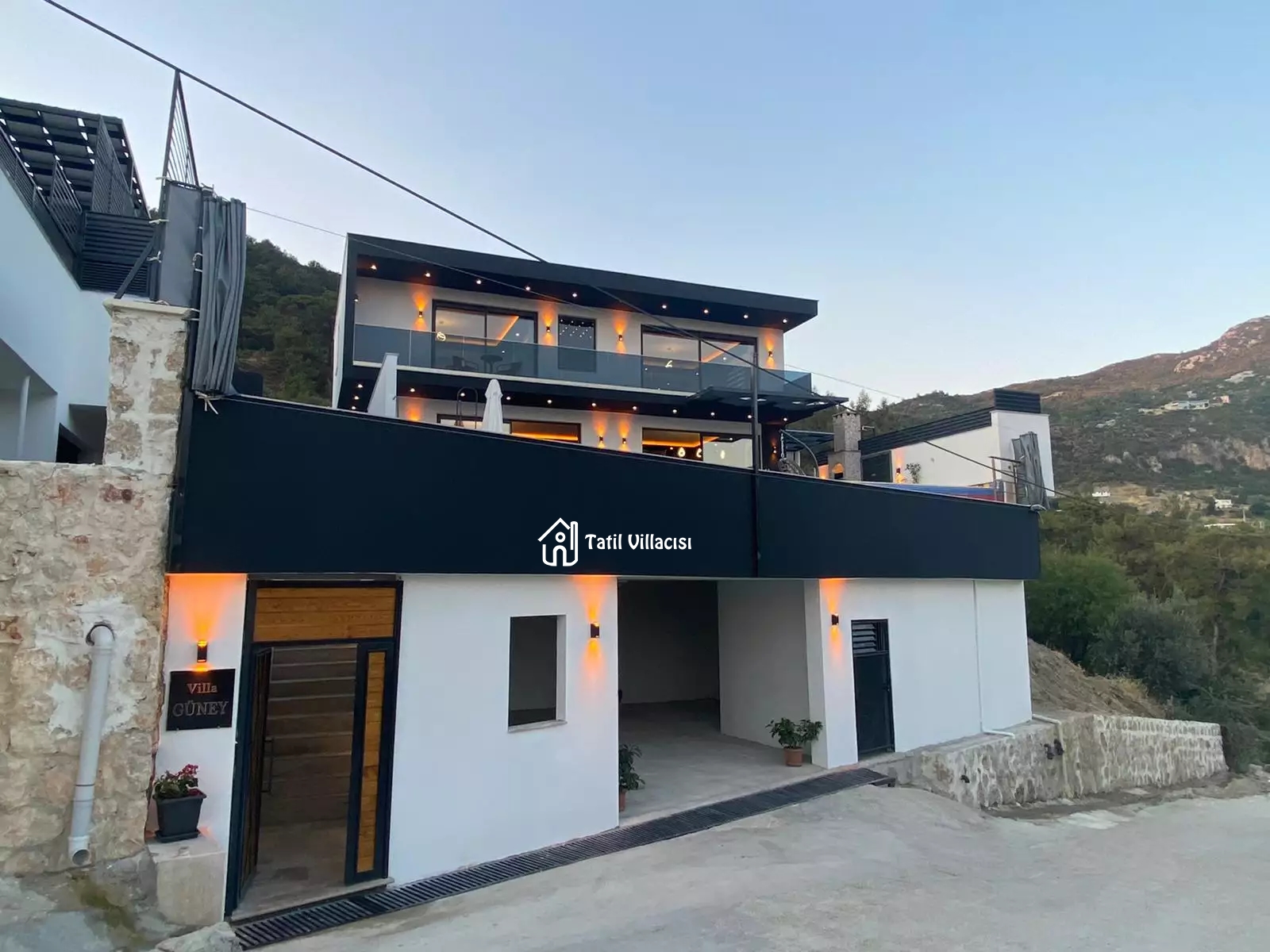Villa Güney Duo