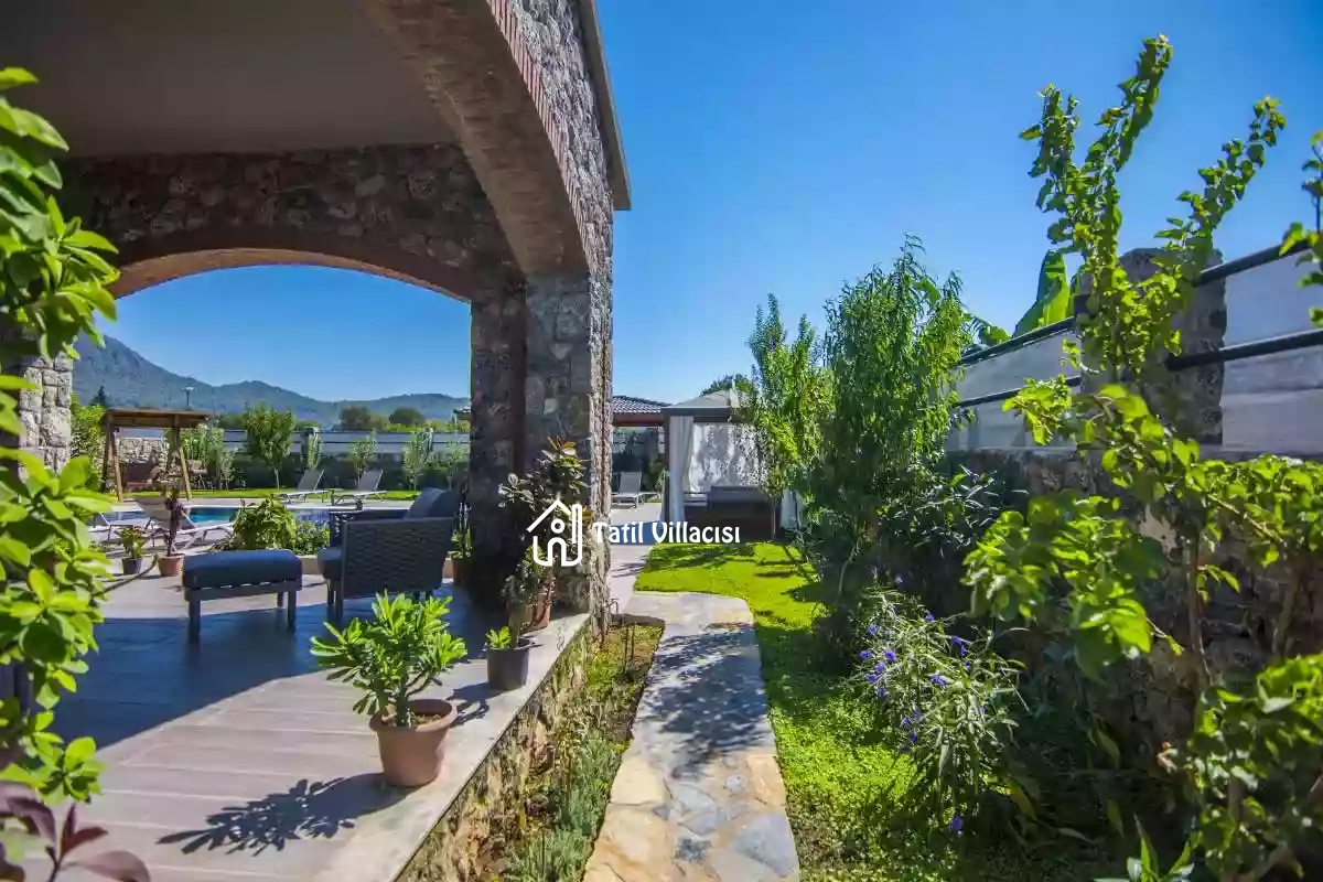 Villa Güneyli