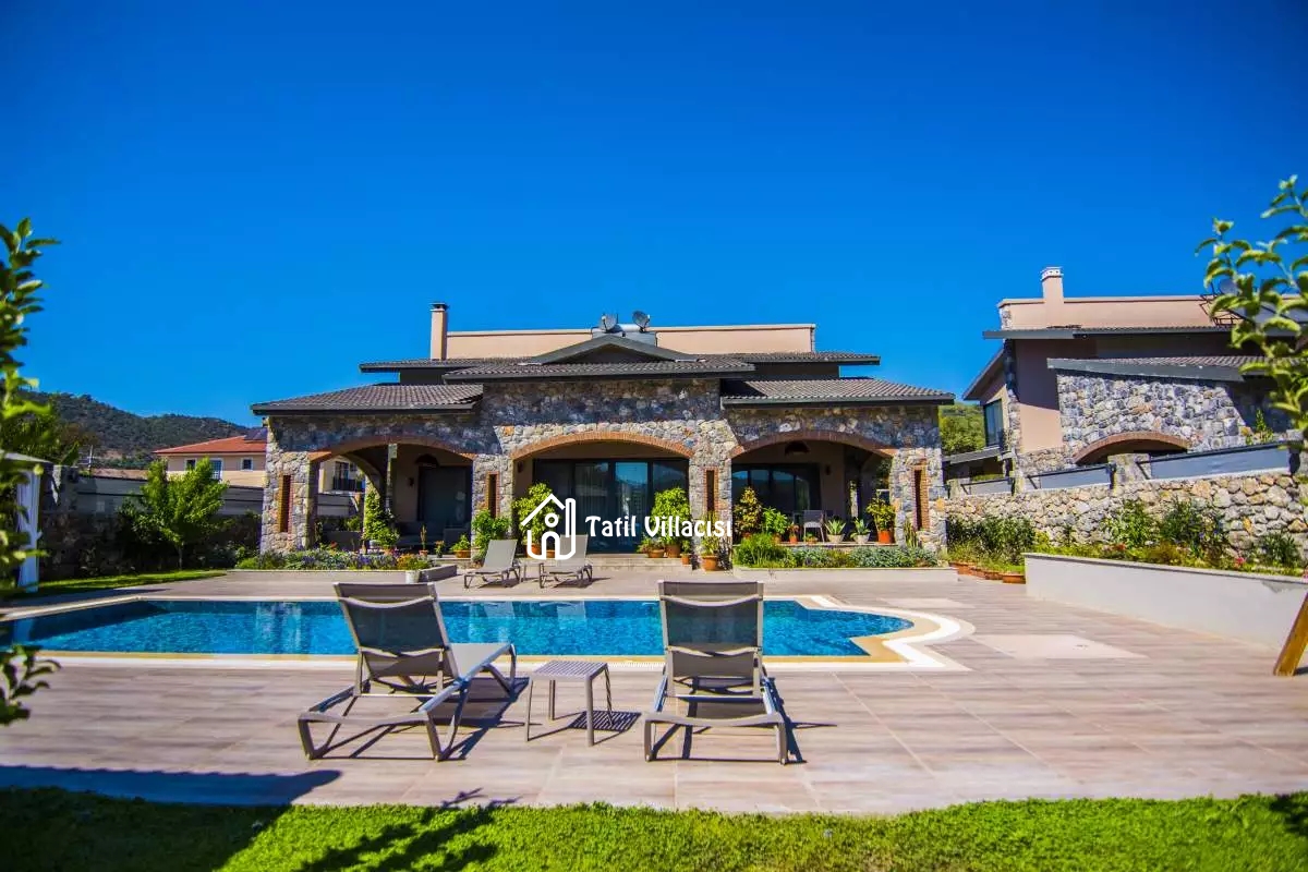 Villa Güneyli