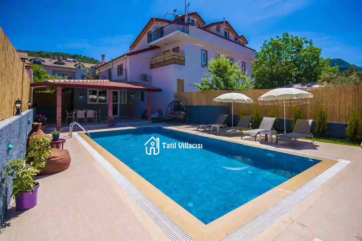 Villa Hisar Evi