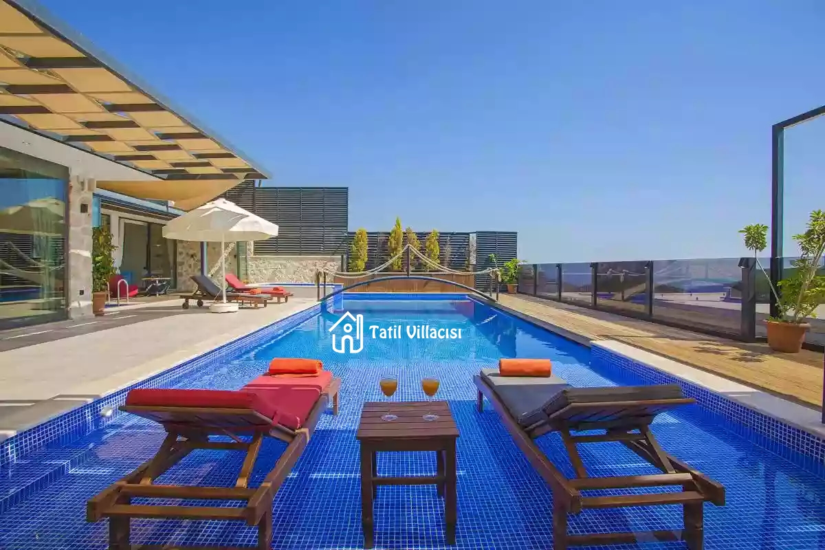 Villa King