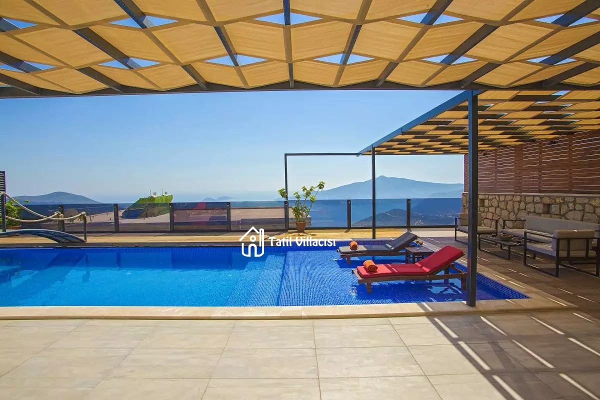 Villa King