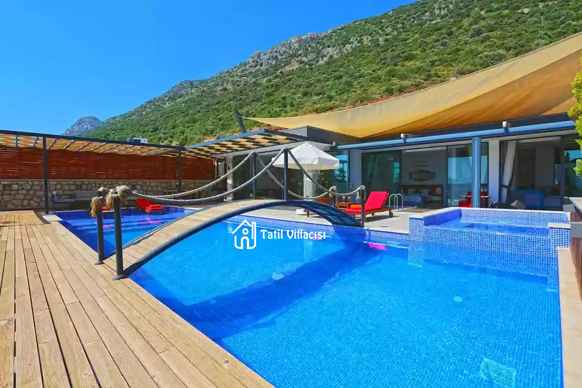 Villa King