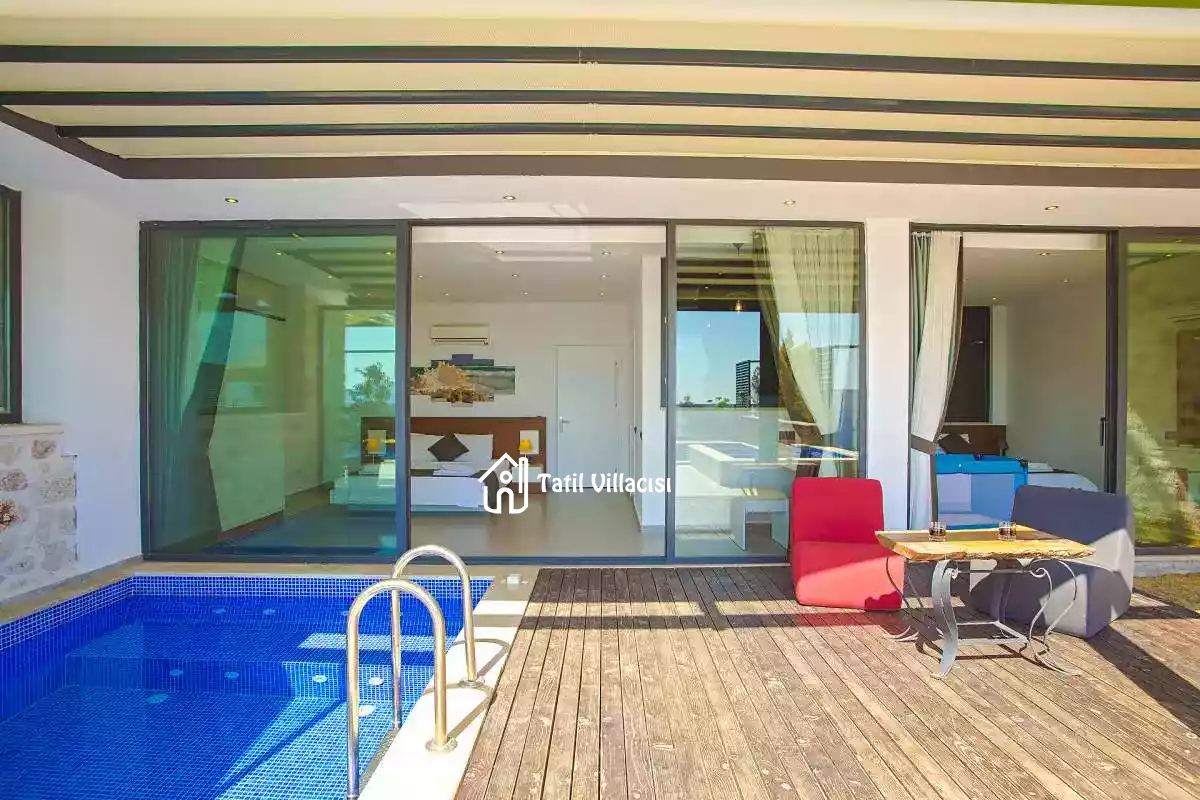 Villa King