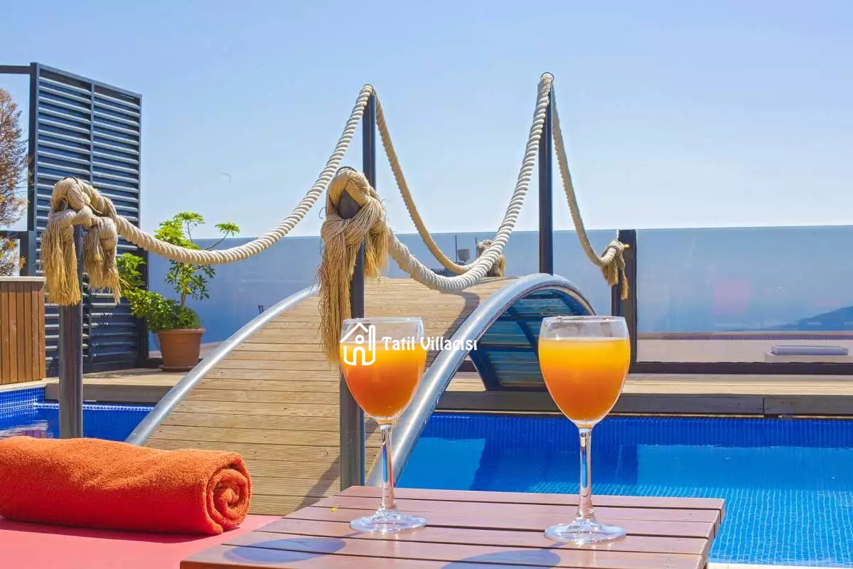 Villa King