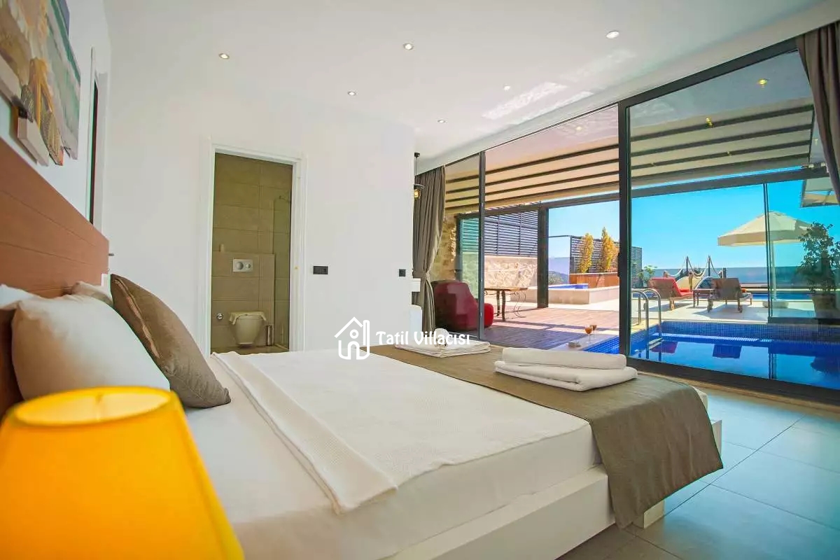 Villa King