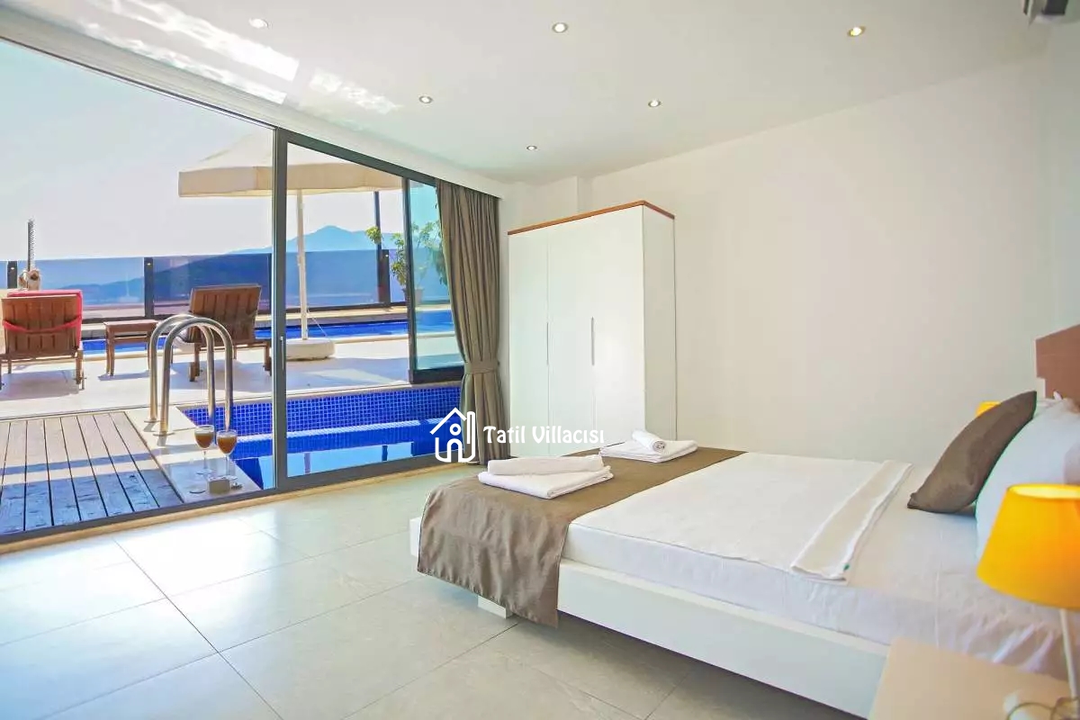 Villa King