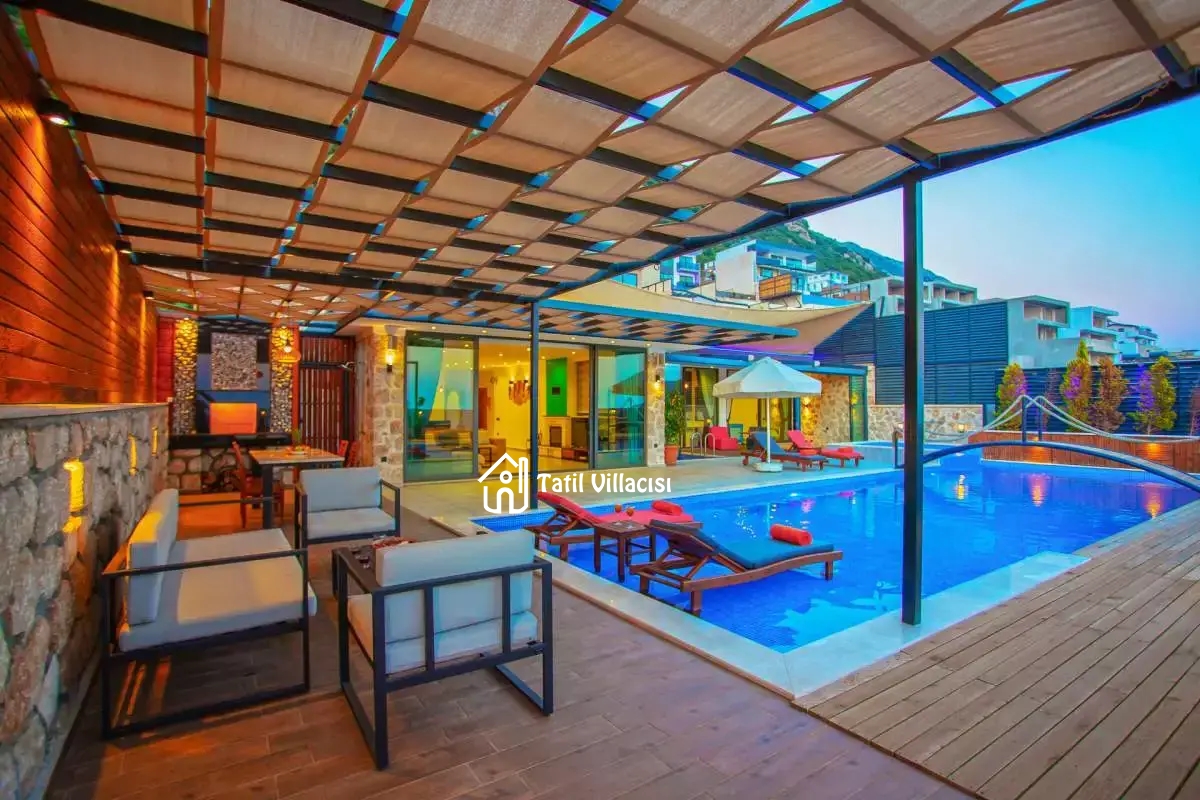 Villa King