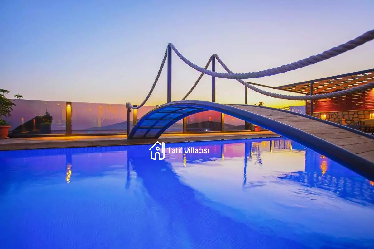 Villa King
