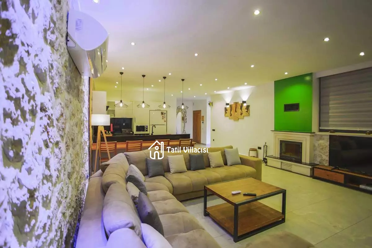 Villa King