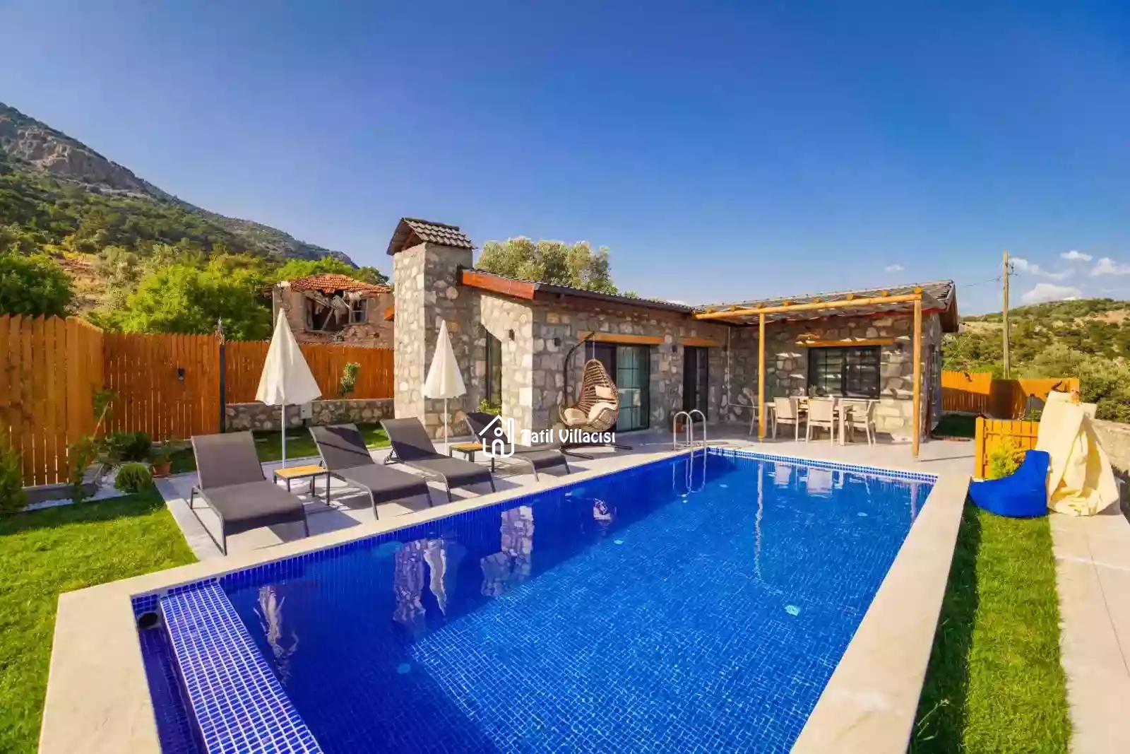 Villa Lavanta Duo