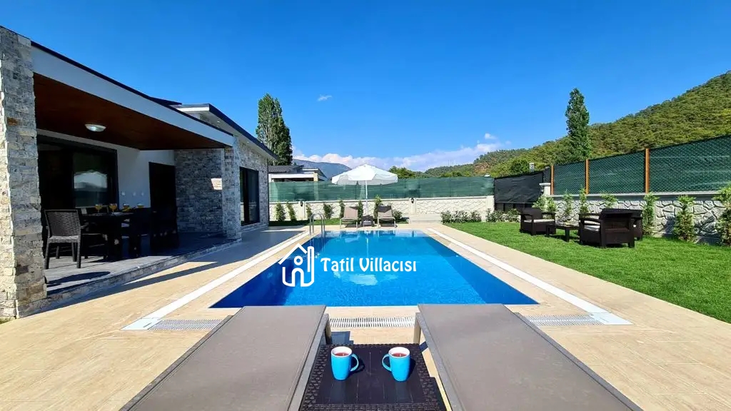 Villa Life 5
