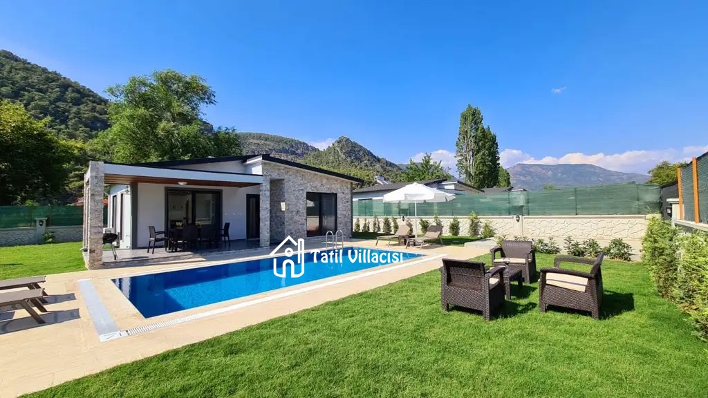 Villa Life 5