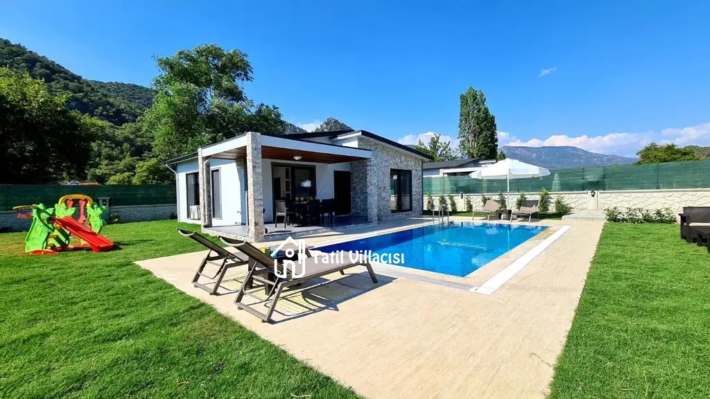 Villa Life 5