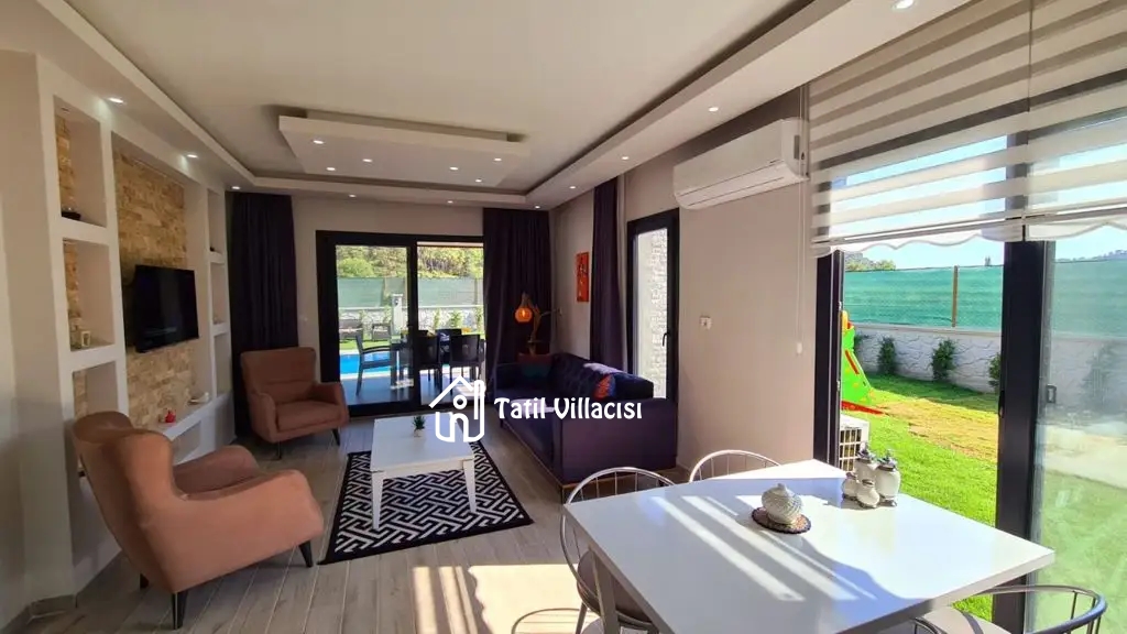Villa Life 5