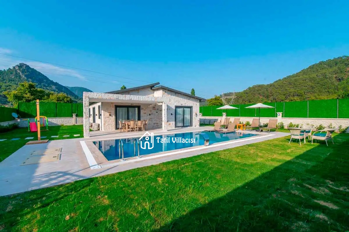 Villa Life 6