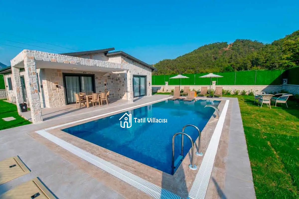 Villa Life 6