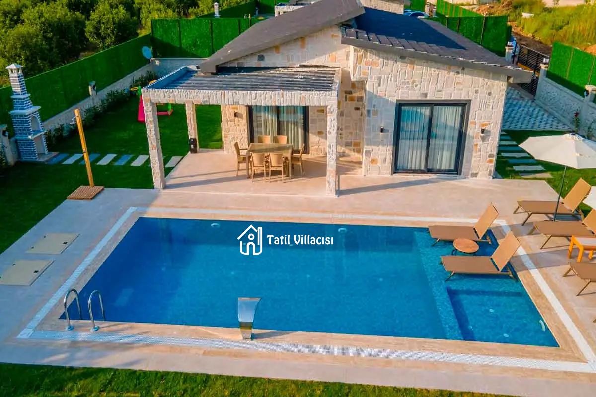 Villa Life 6