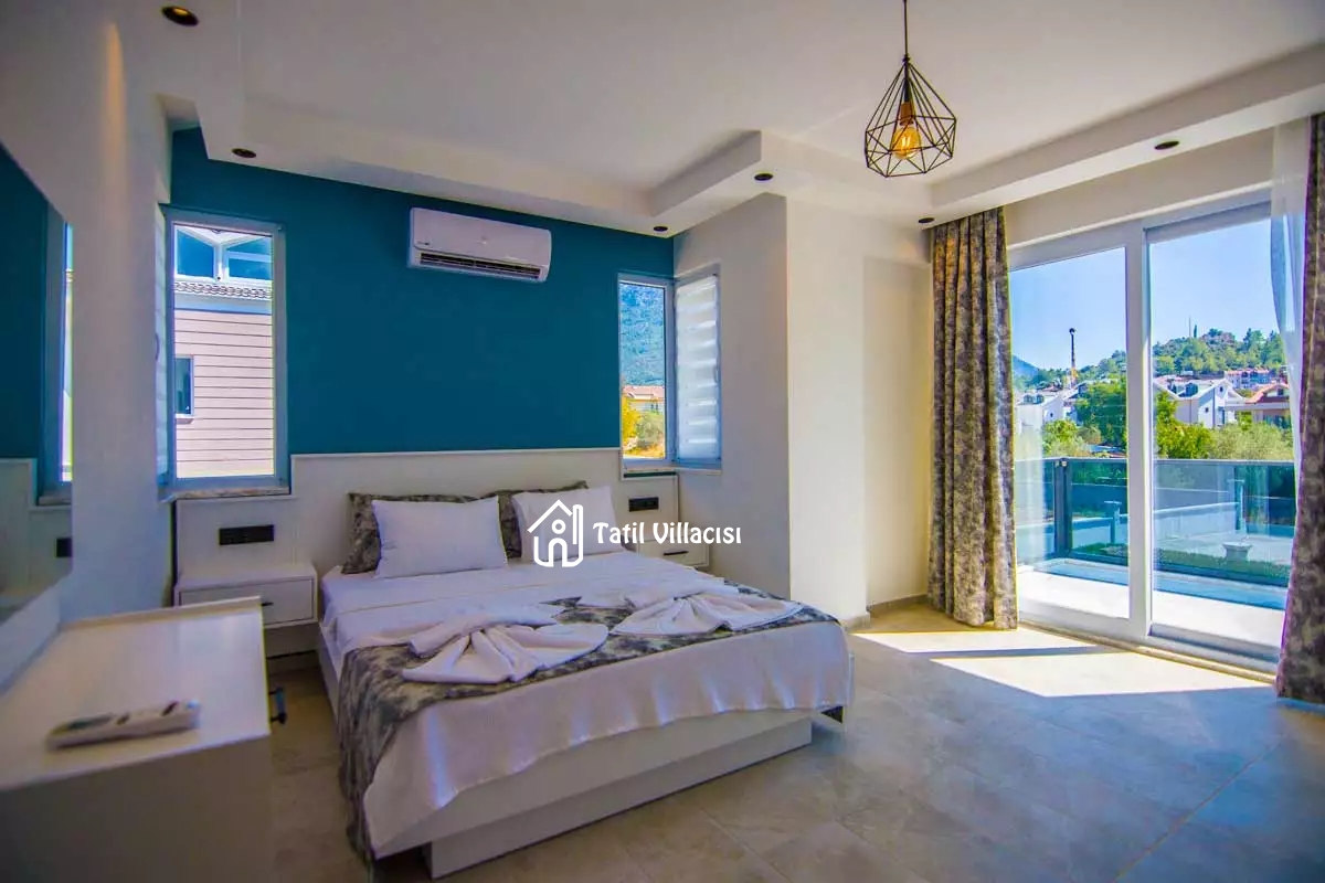 Villa Light