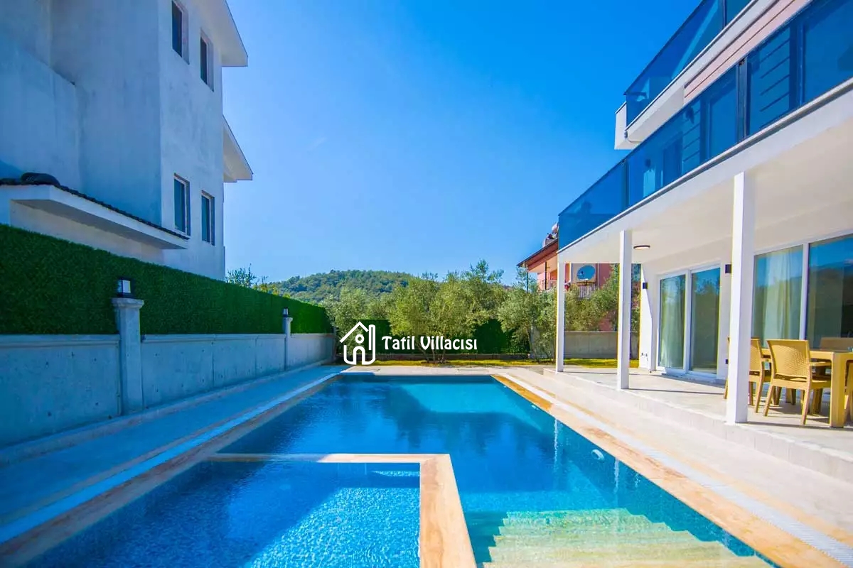 Villa Light