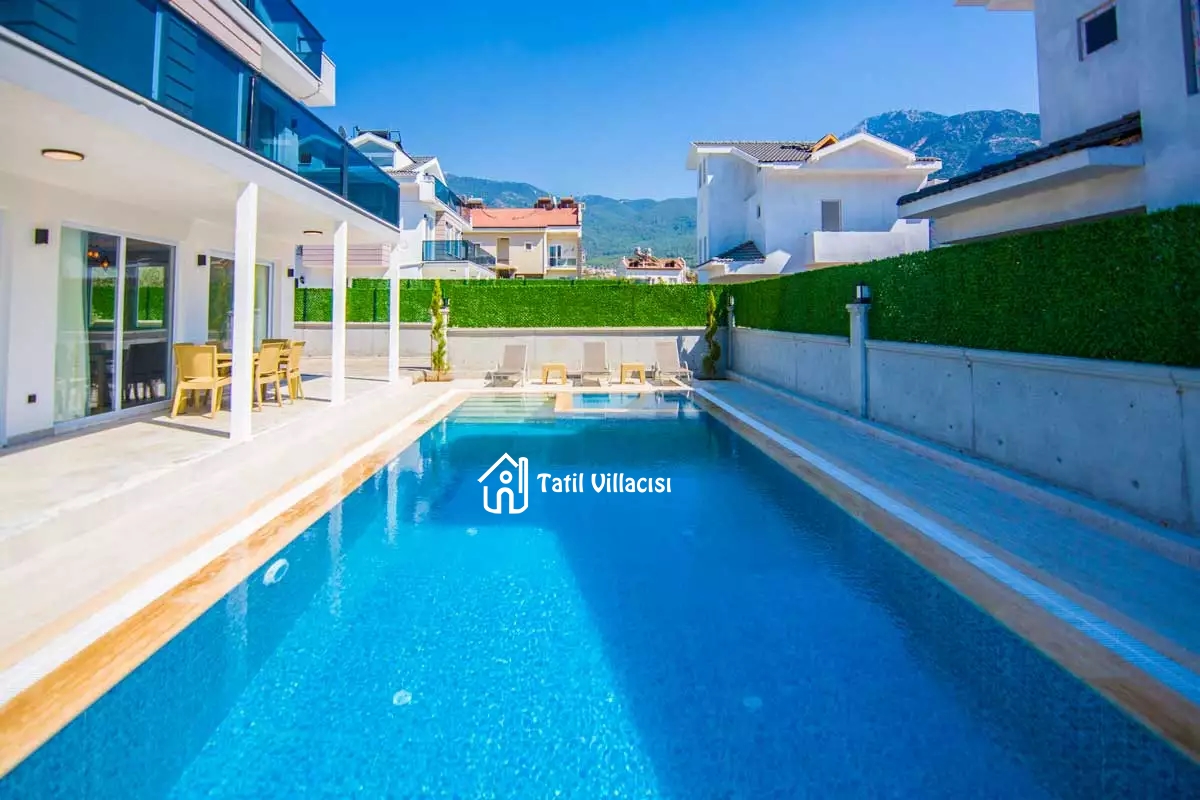 Villa Light