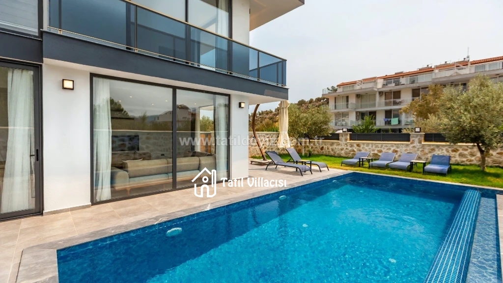 Villa Lipsos 2