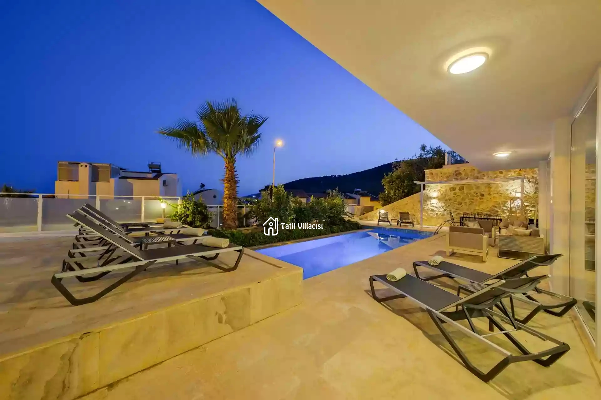 Villa Lumire 1