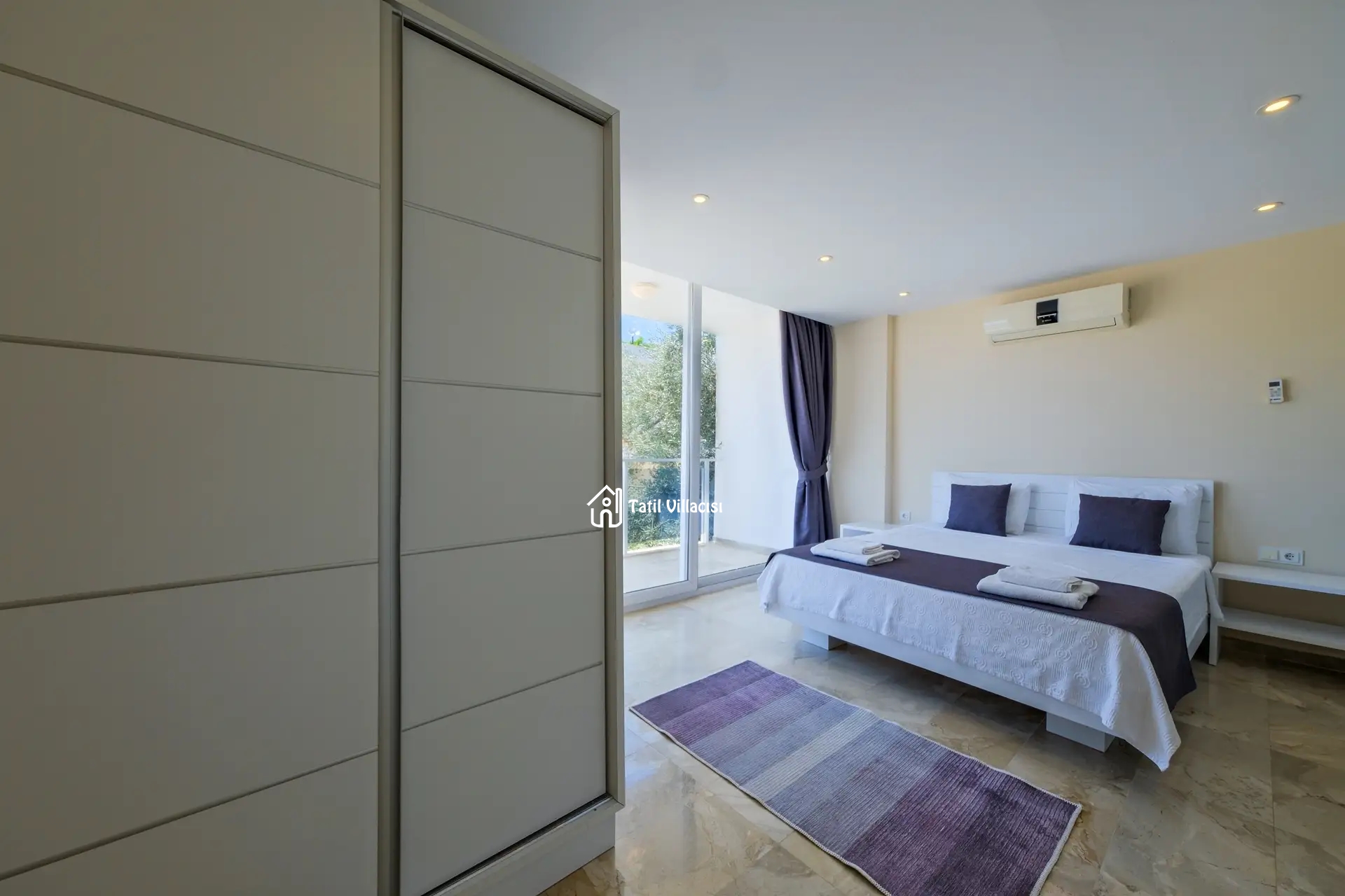 Villa Lumire 1