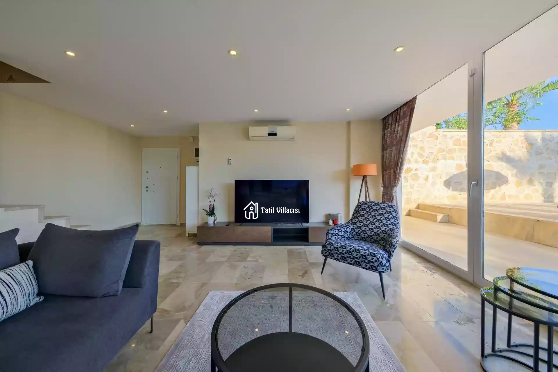 Villa Lumire 1