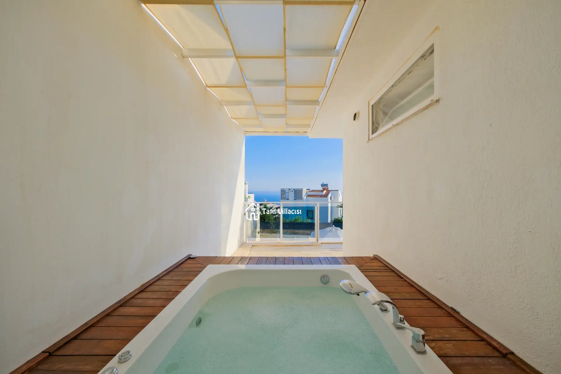 Villa Lumire 1