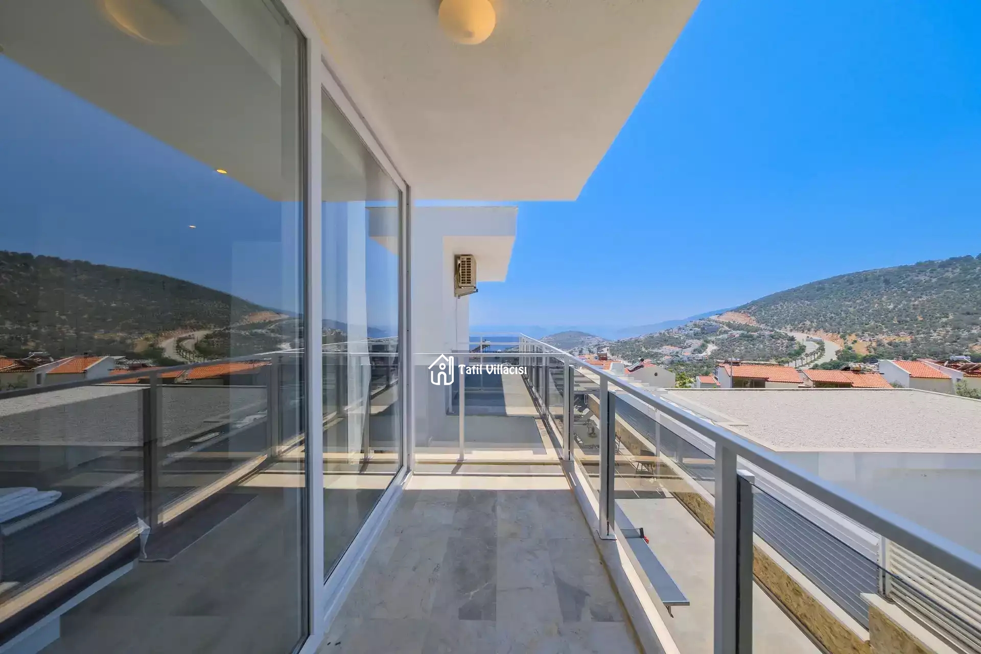 Villa Lumire 2