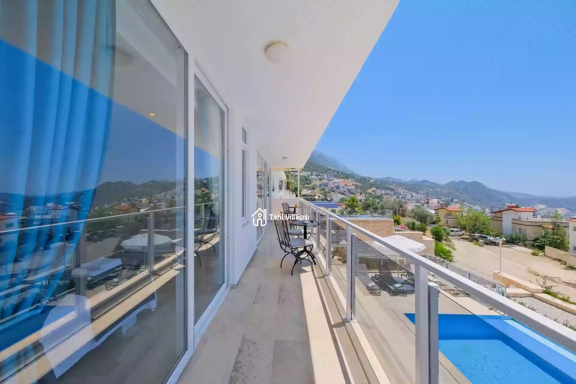 Villa Lumire 2