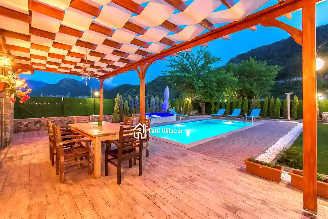 Villa Makri