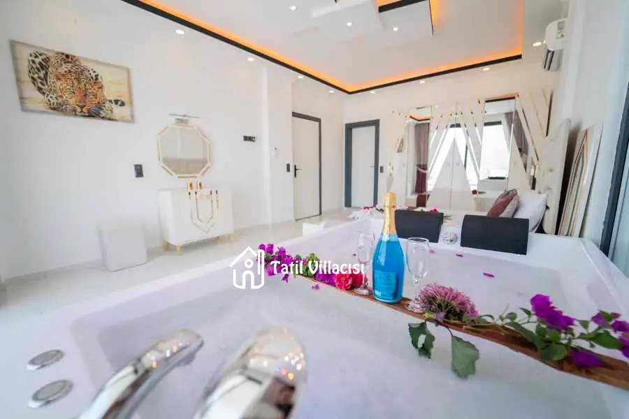 Villa Mega Star