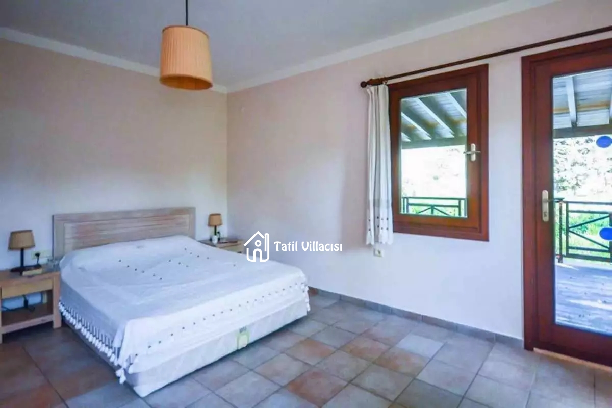 Villa Mira