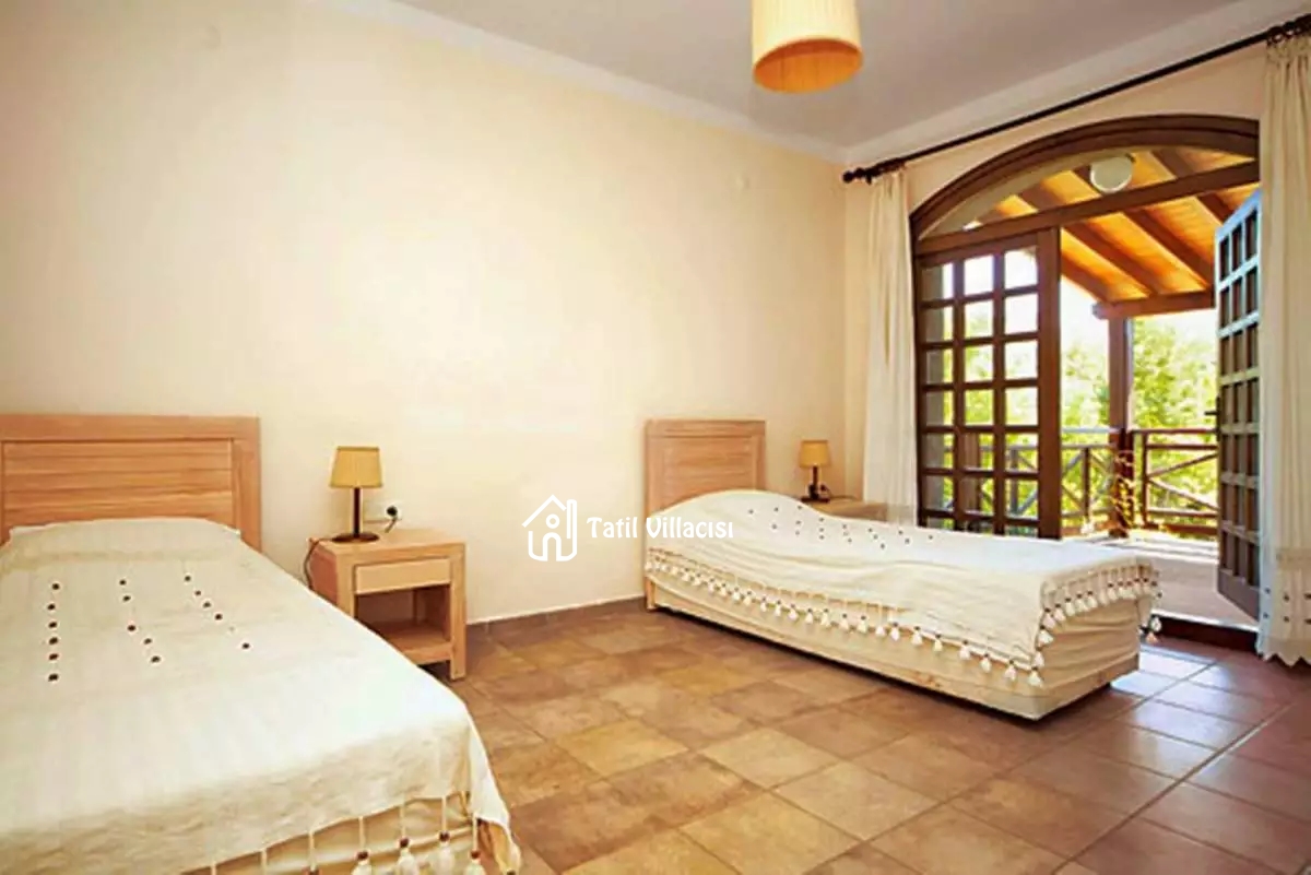 Villa Mira