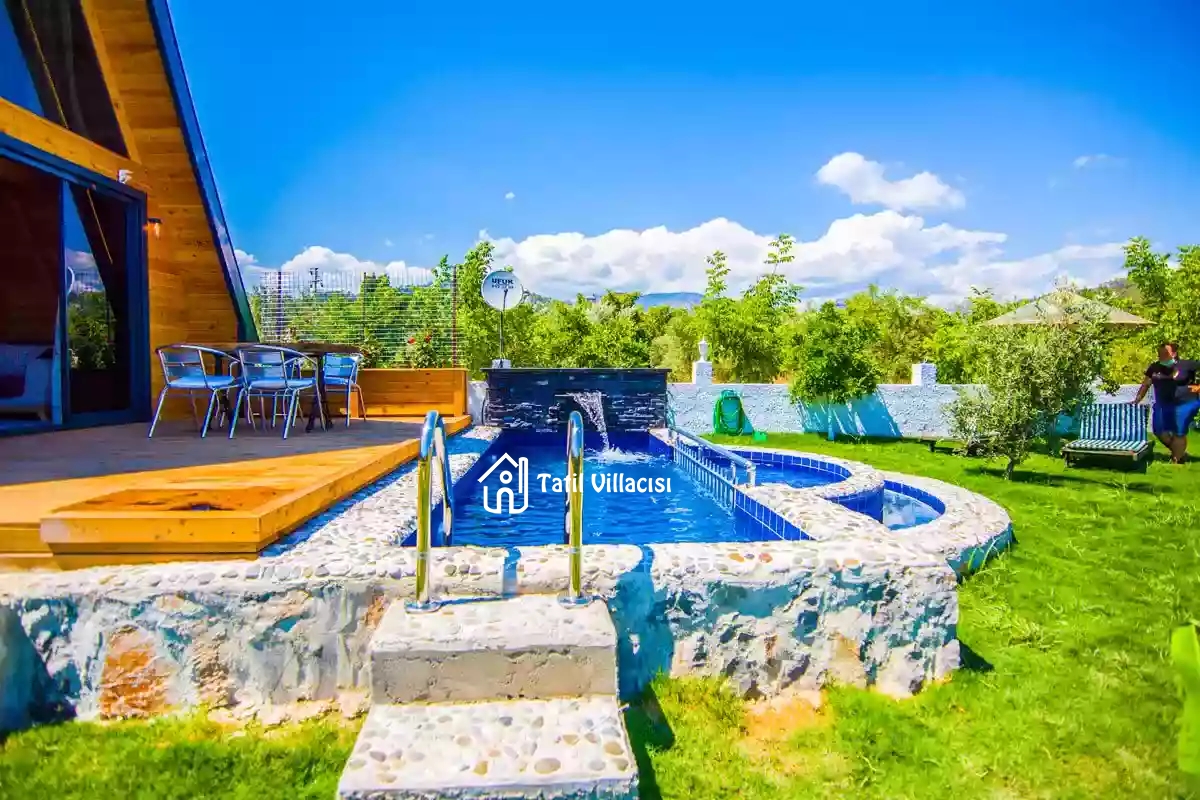 Villa Mitra