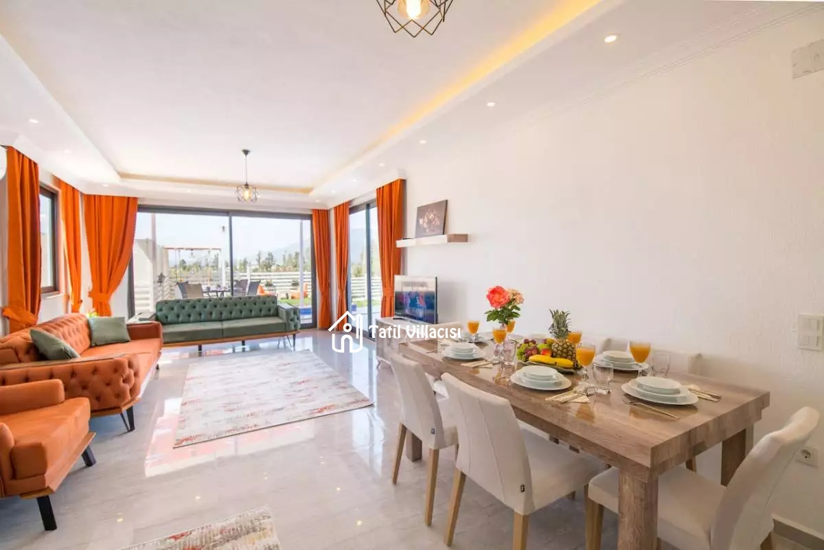 Villa Nar Çiçeği