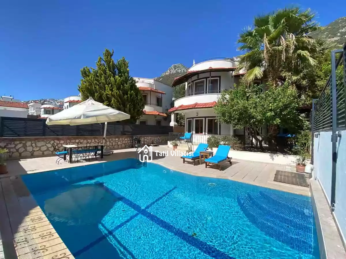 Villa Nisan
