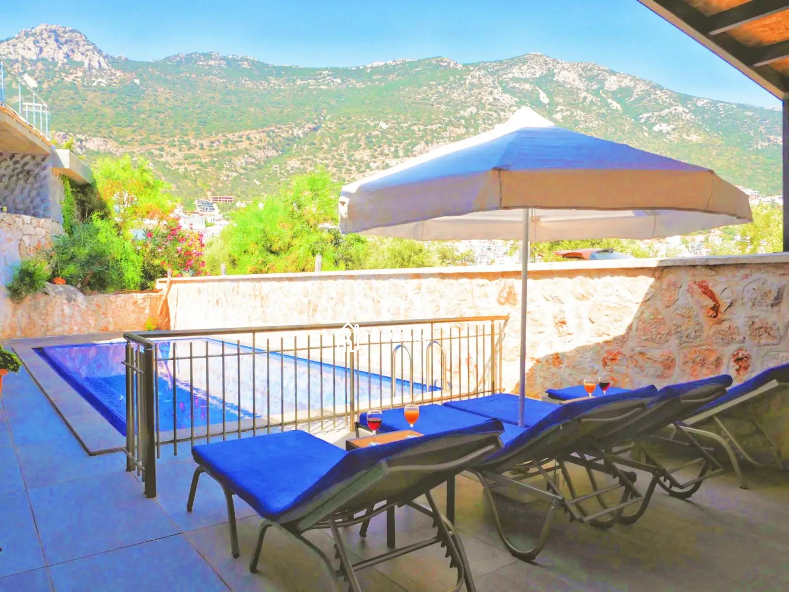 Villa Omaliza