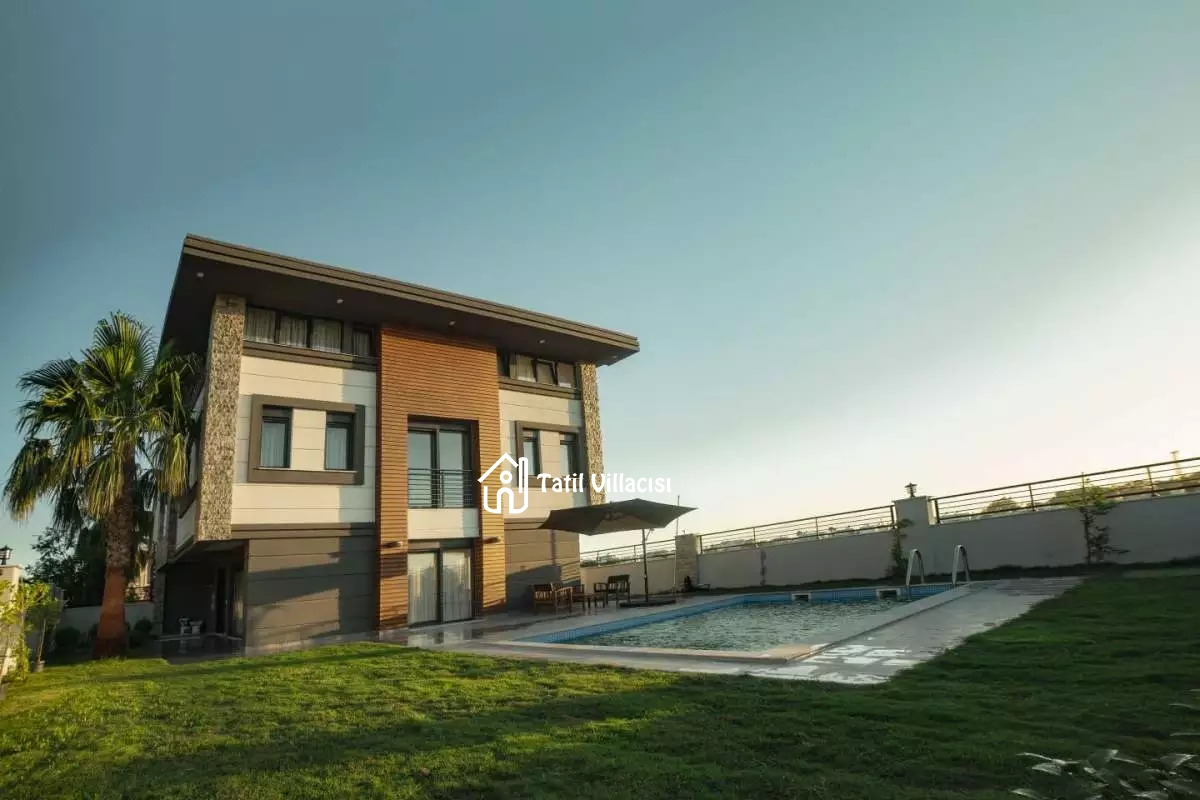 Villa Palm 1