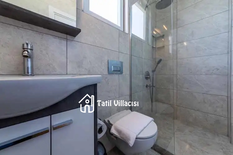 Villa Petek 2