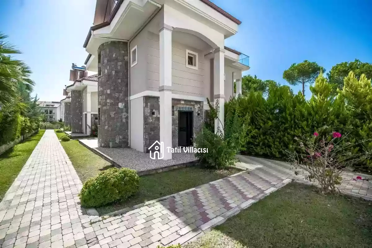 Villa Polo 2
