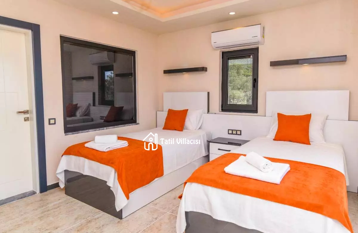 Villa Risus 2