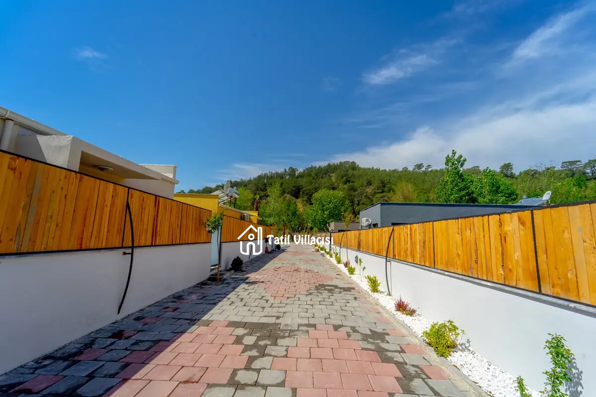 Villa Riverside 3
