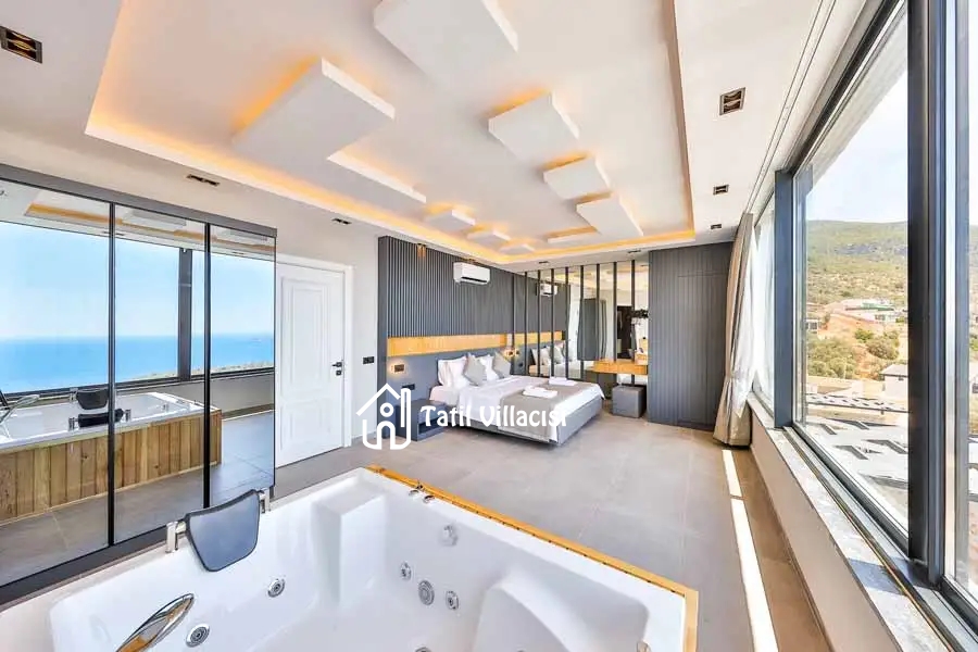 Villa Royal Life 2